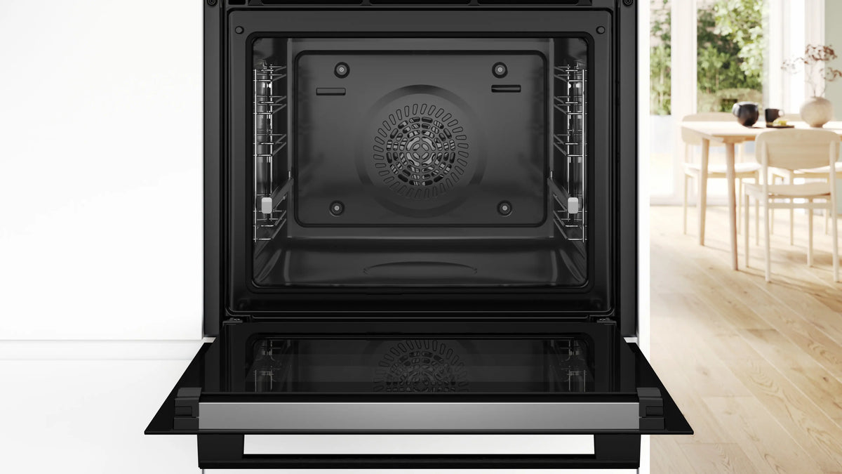 Bosch HBG578EB7 ovenruimte