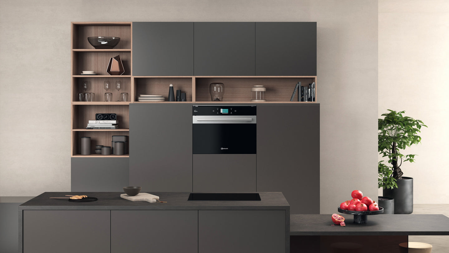 Geïntegreerde Bauknecht oven met magnetronfunctie: RVS - EMEK9 P545 PT
