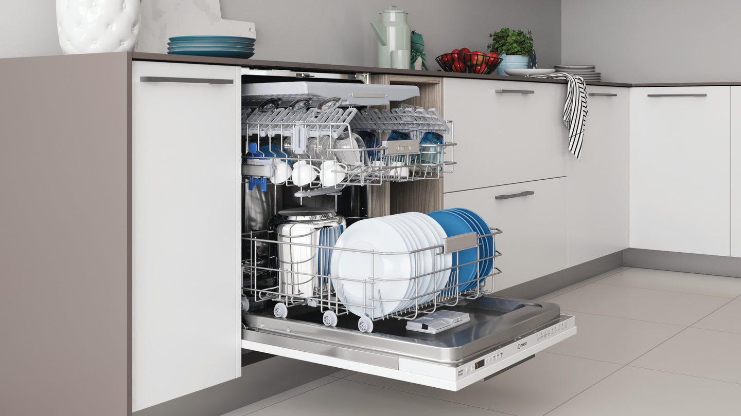 Indesit DIO3T131AFE vaatwasser Volledig ingebouwd 14 couverts D