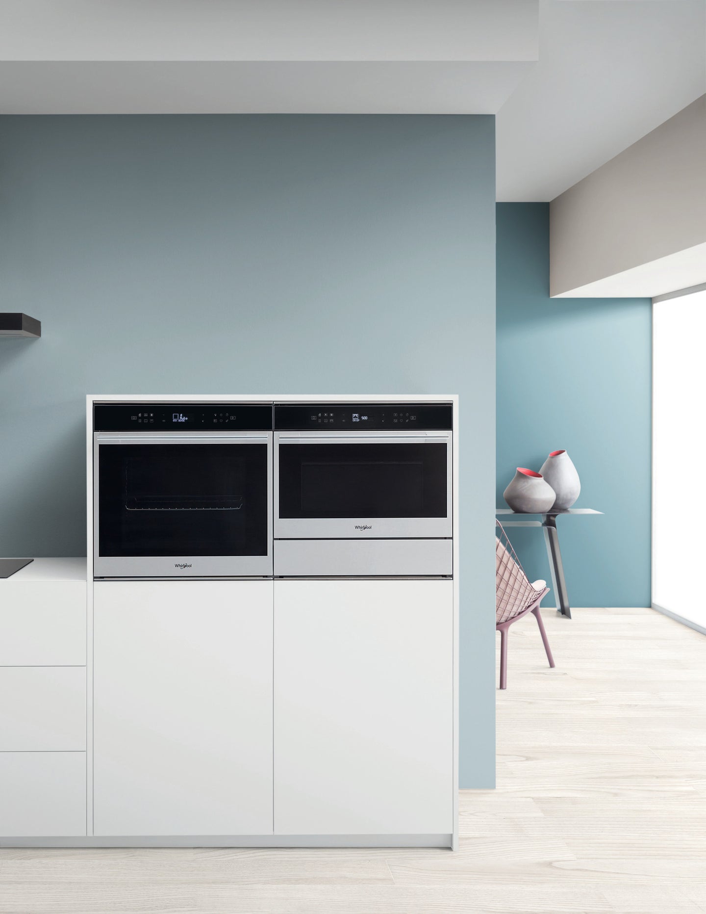 Whirlpool W7 OM4 4S1 P BL 73 l A+ Zwart