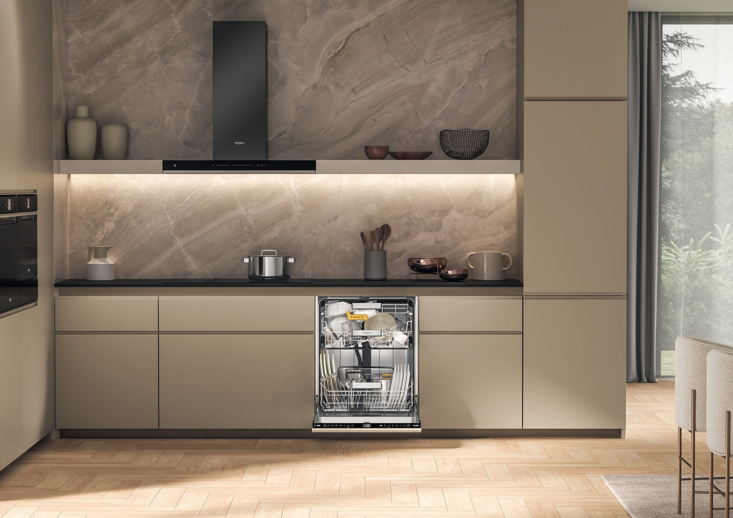 Whirlpool W8I HF58 TUS Volledig ingebouwd 14 couverts B