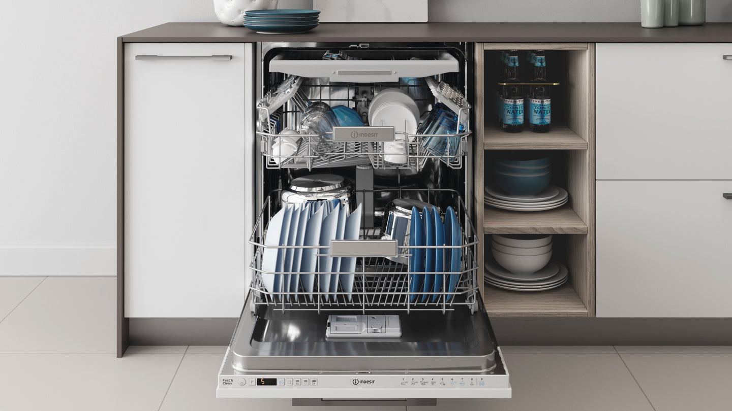 Indesit DIO3T131AFE vaatwasser Volledig ingebouwd 14 couverts D